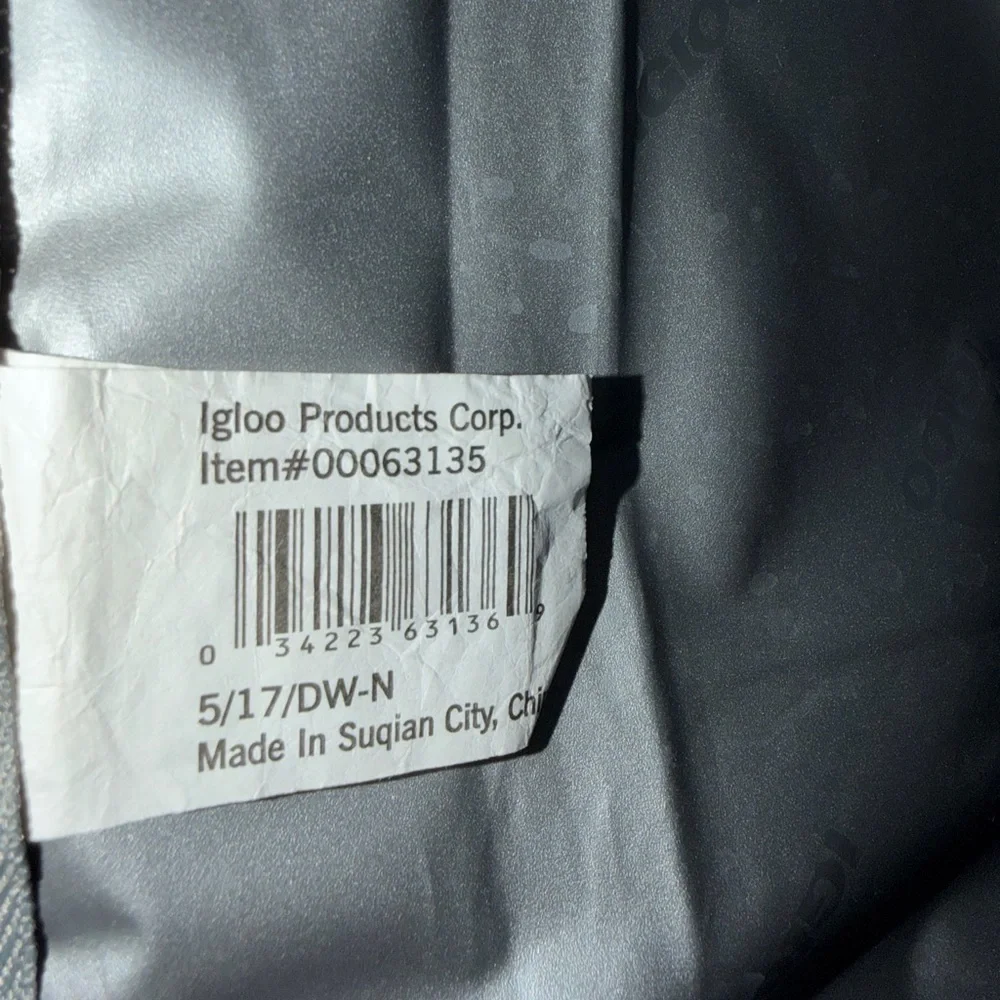 Igloo Zippered Insulated 14 can capacity Cooler Bag with compartment NWT - Picture 6 of 6